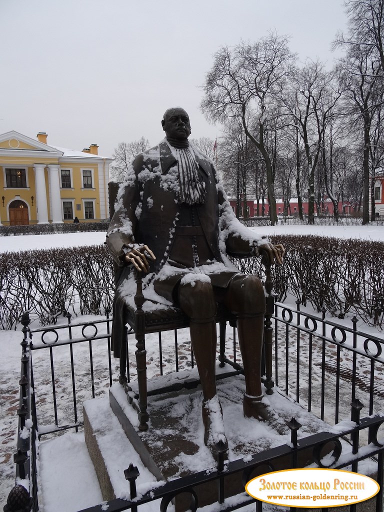 Памятник Петру I в Петропавловской крепости. Санкт-Петербург