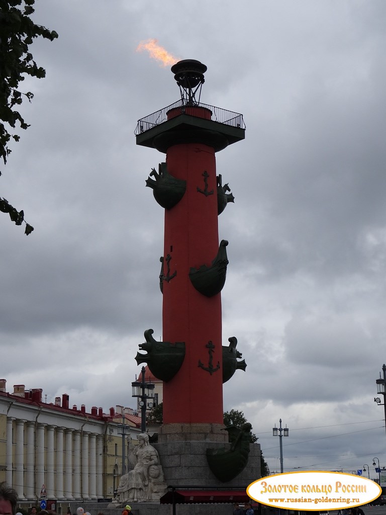 Ростральные колонны. Санкт-Петербург