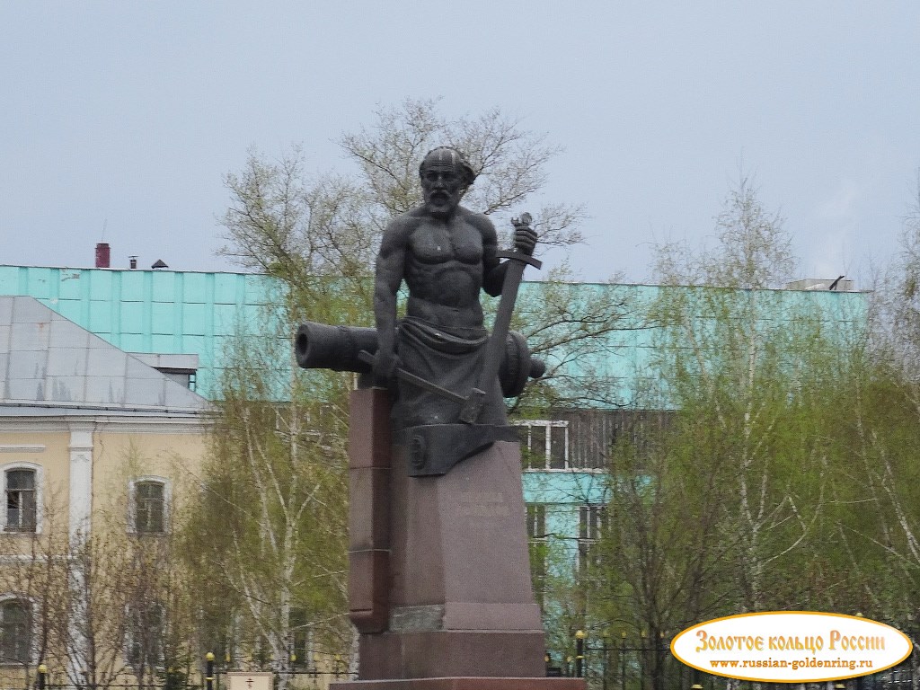 Памятник Никите Демидову. Тула