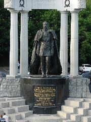 Москва. Памятник Александру II