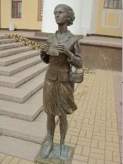 Калуга. Памятник театральному зрителю