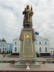Задонск. Памятник Тихону Задонскому