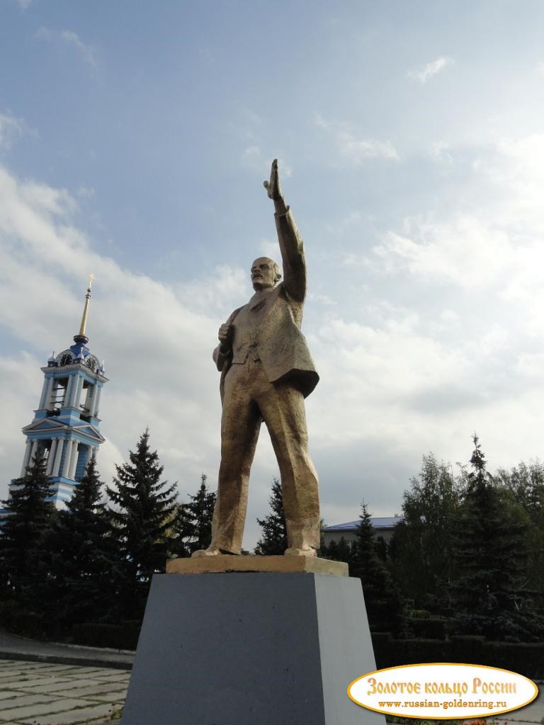 Памятник Ленину. Задонск