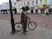Калуга. Памятник К.Э. Циолковскому на Театральной улице