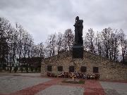 Юхнов. Памятник воинам-освободителям